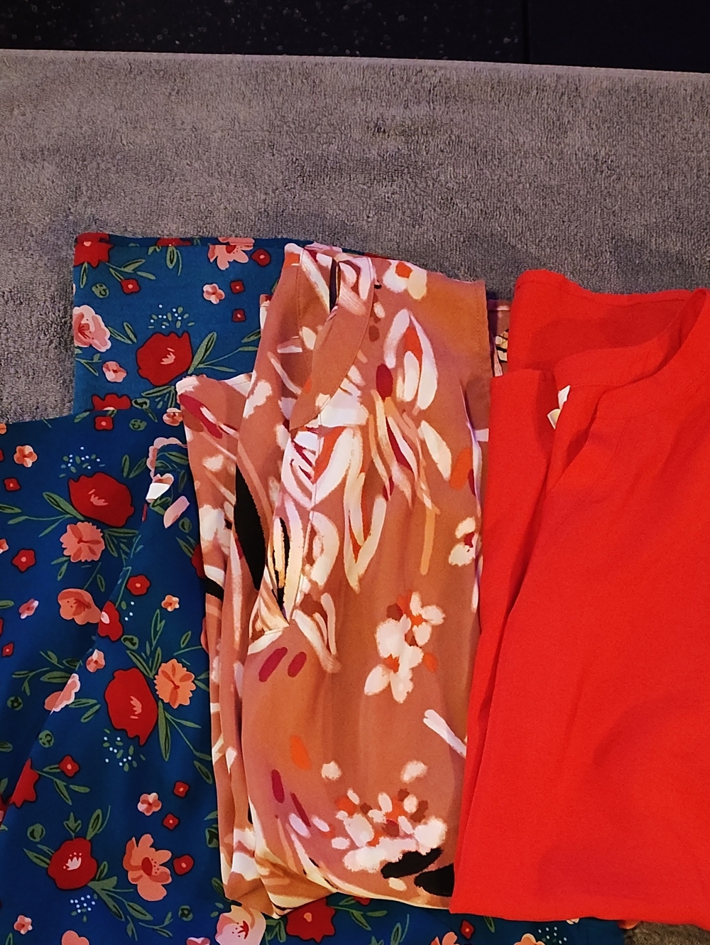 Maurices Floral & Solid Mixed Tops Bundle - Blue, Coral, Rust